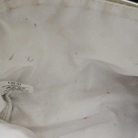 Limited Edition Dior Beauty Makeup Bag With Original Packaging - Picture 9 of 10